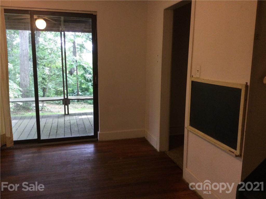 115 Kingsgate Road Asheville, NC 28805 - Photo 16 of 19 Gallery Image 16