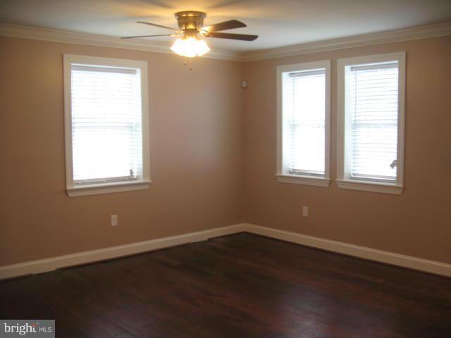 5107 Addison Road Capitol Heights, MD 20743 - Photo 3 of 6 Living Room