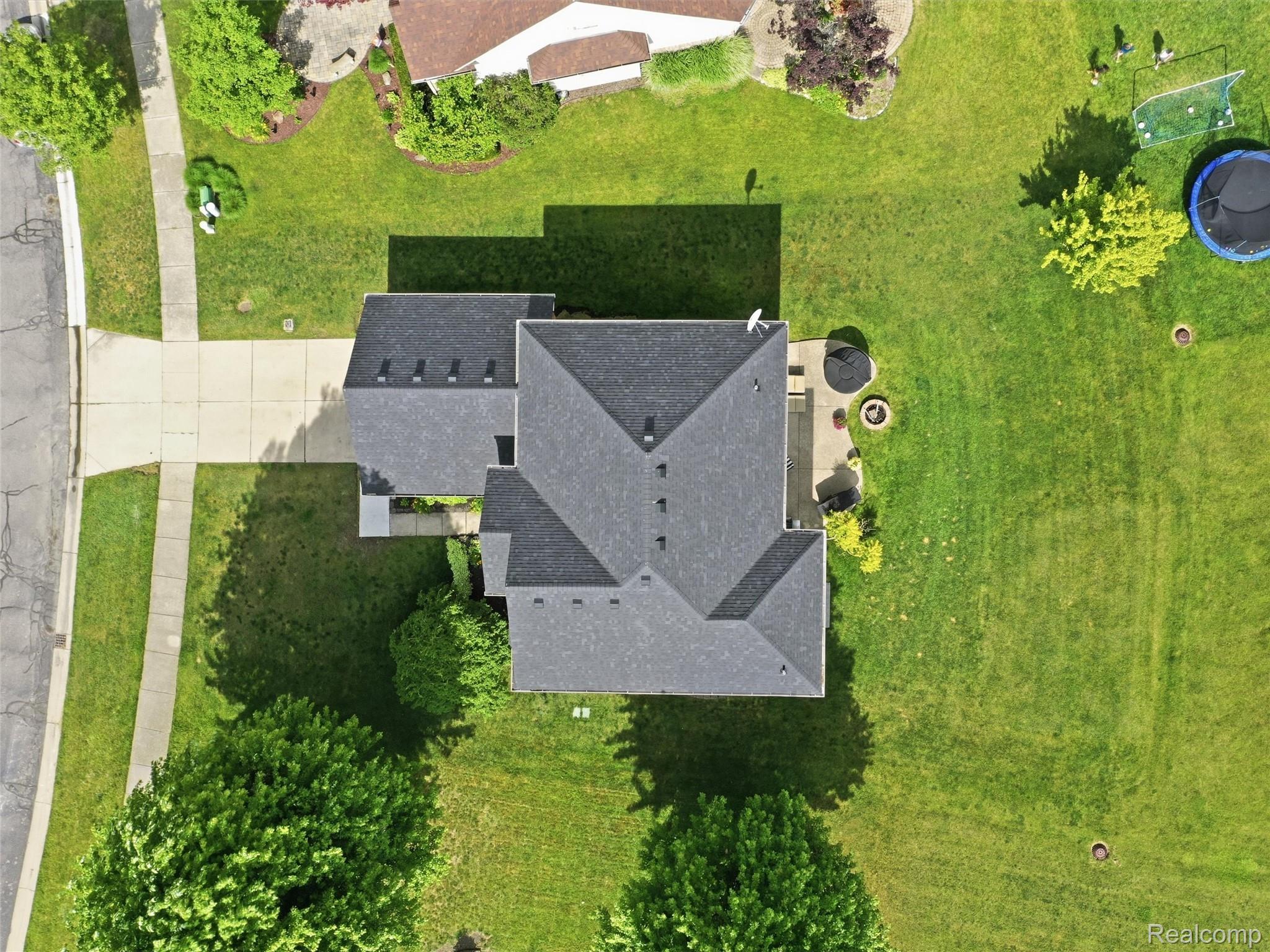 23621 Crescent Ridge Drive New Boston, MI 48164 - Photo 41 of 45 07-DJI_0958.jpg