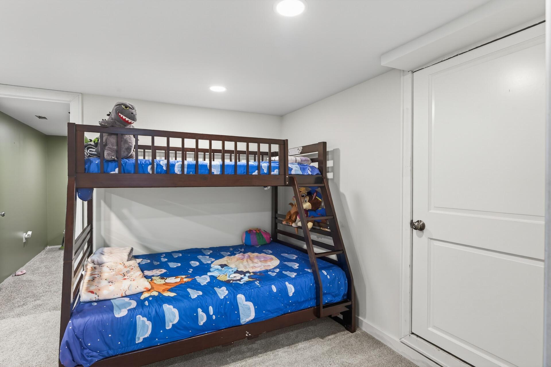 83 Farrell Street North Maplewood, MN 55119 - Photo 17 of 37