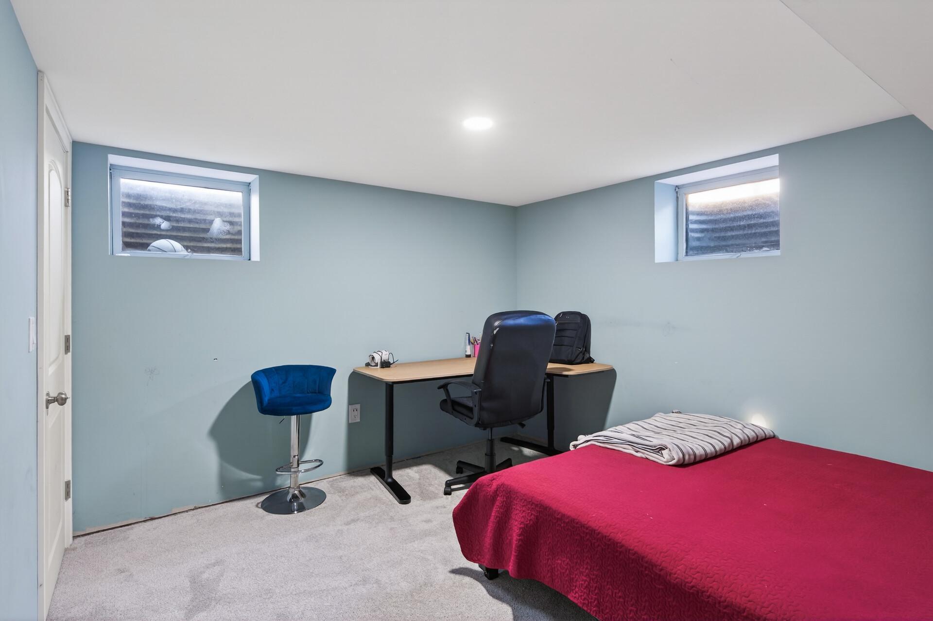 83 Farrell Street North Maplewood, MN 55119 - Photo 22 of 37