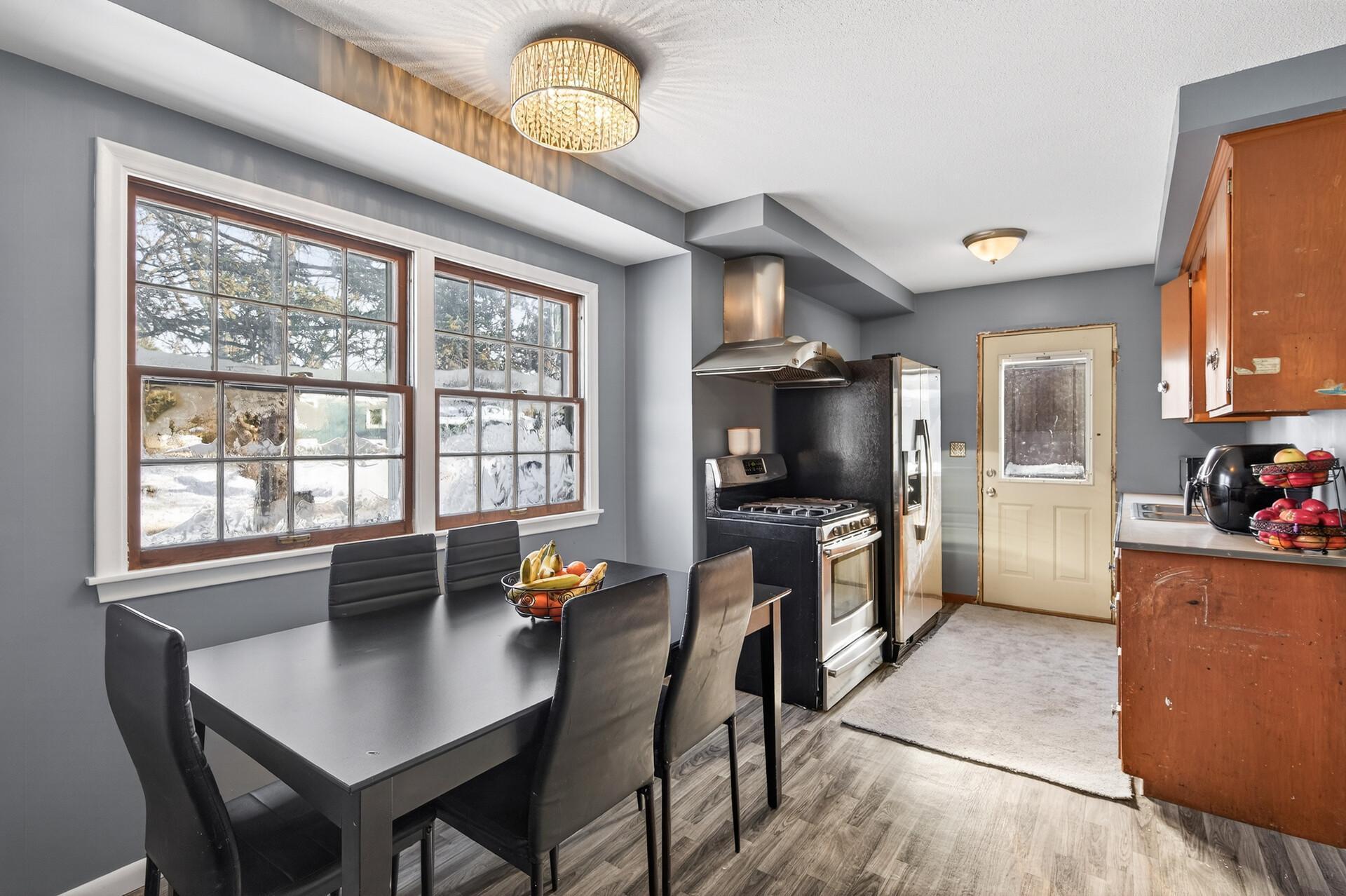 83 Farrell Street North Maplewood, MN 55119 - Photo 7 of 37