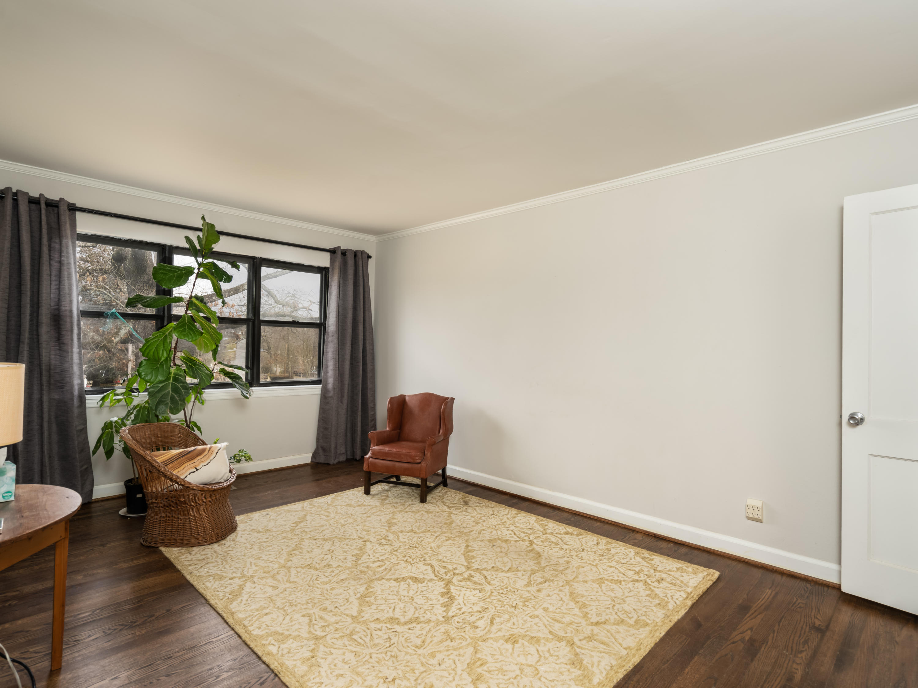 706 Intermont Road Chattanooga, TN 37415 - Photo 7 of 23 Bright Living Room
