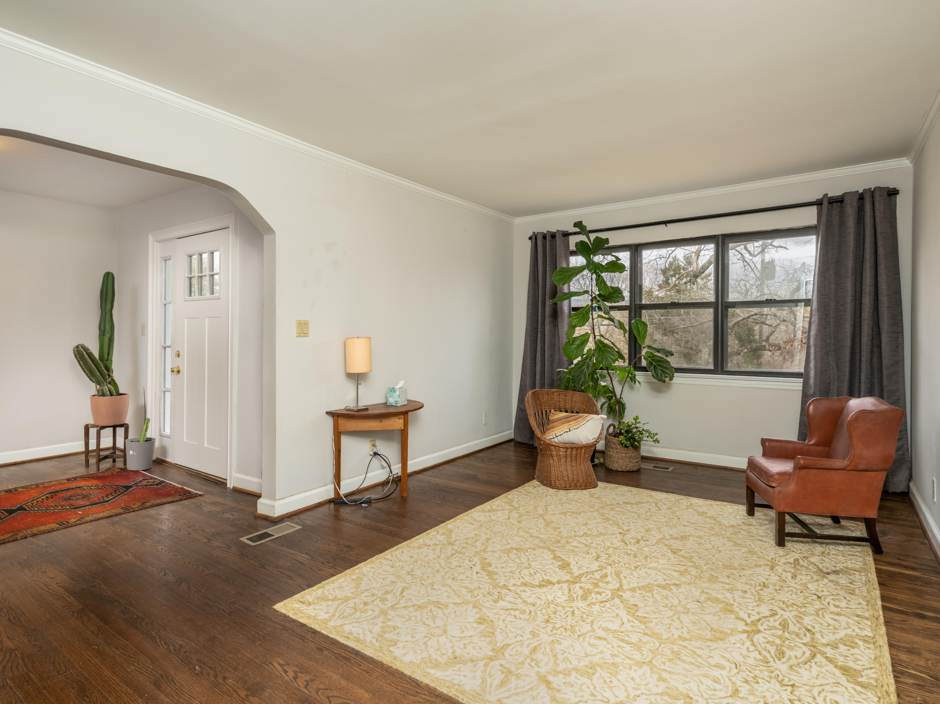 706 Intermont Road Chattanooga, TN 37415 - Photo 8 of 23 Charming Living Space
