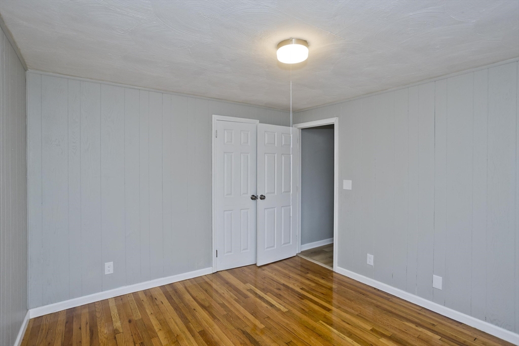372 El Paso Street Springfield, MA 01104 - Photo 18 of 25 Gallery Image 18