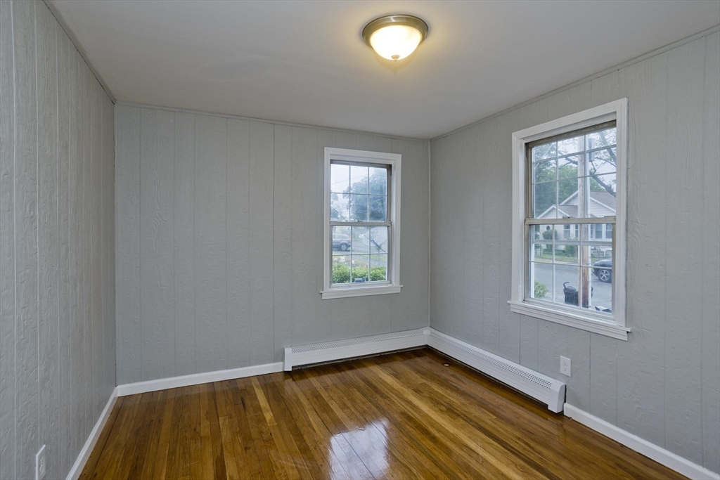 372 El Paso Street Springfield, MA 01104 - Photo 23 of 25 Gallery Image 23