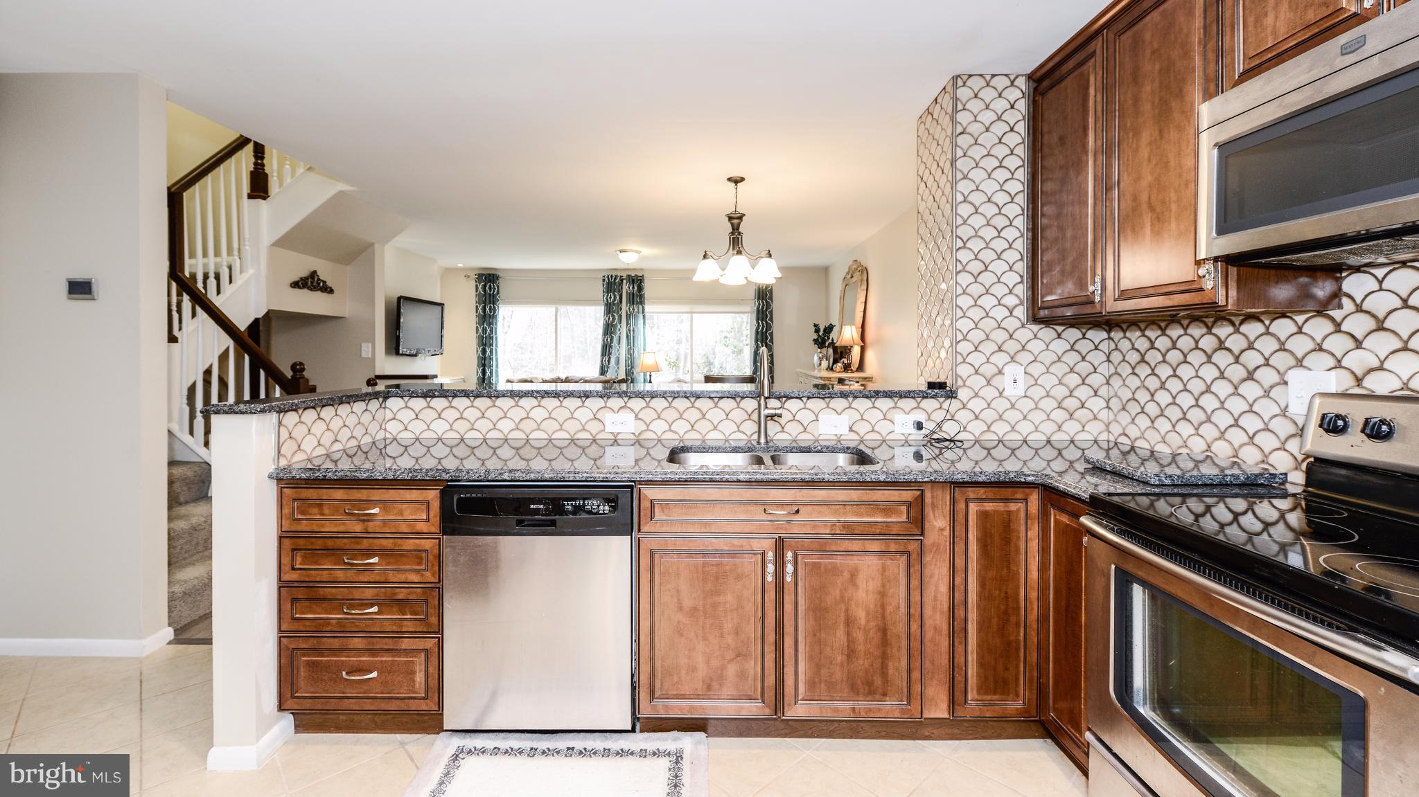 2281 Chestnut Burr Court Reston, VA 20191 - Photo 12 of 27 Kitchen