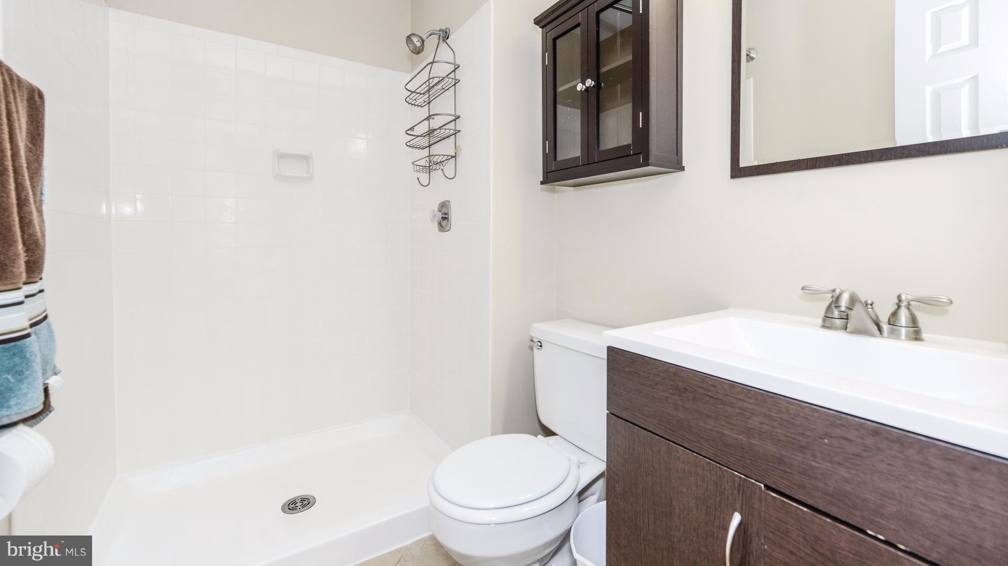 2281 Chestnut Burr Court Reston, VA 20191 - Photo 25 of 27 Bath