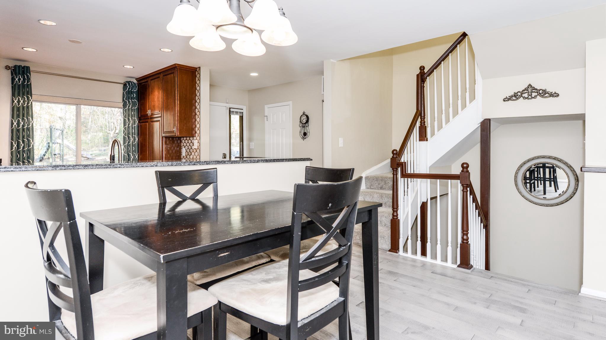 2281 Chestnut Burr Court Reston, VA 20191 - Photo 6 of 27 Interior (General)