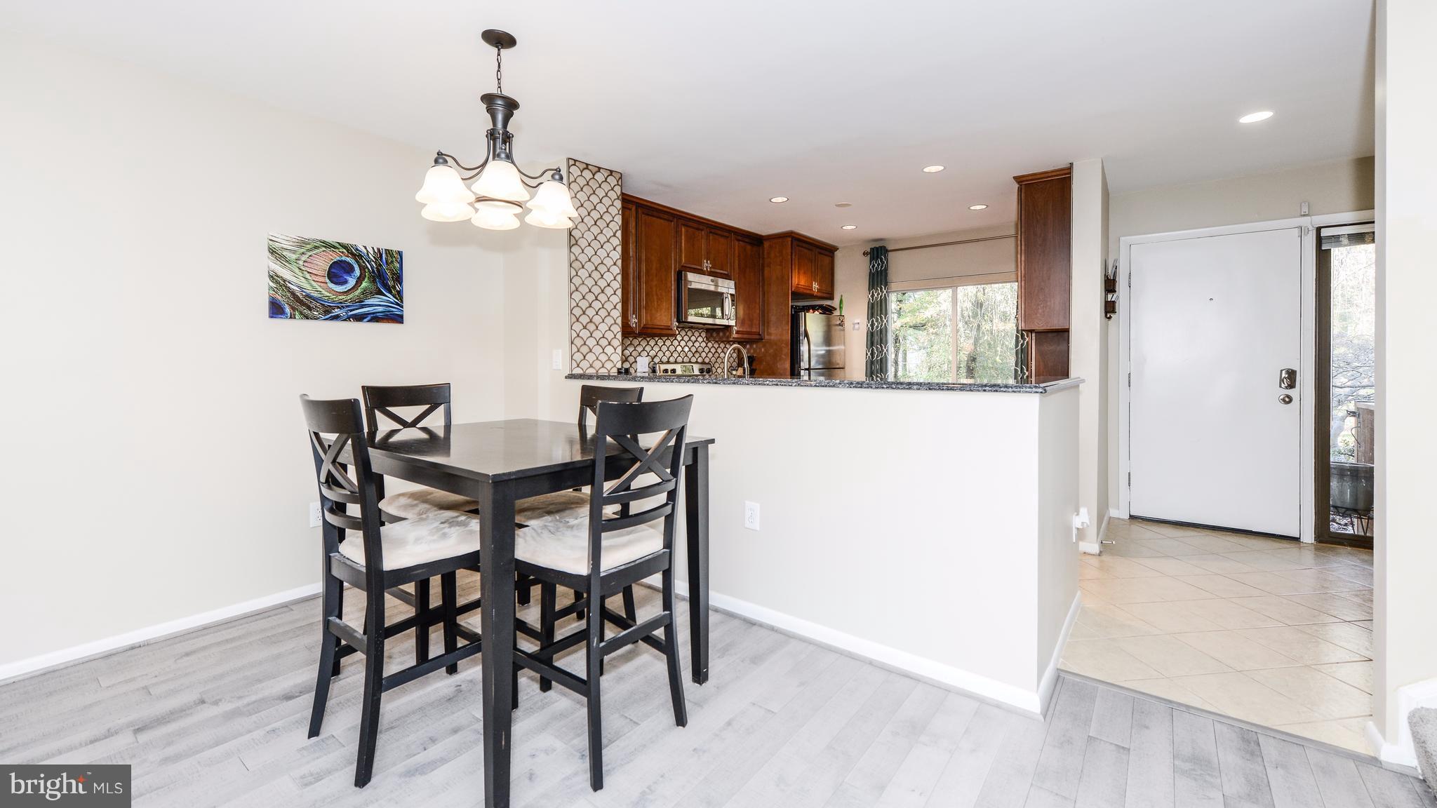 2281 Chestnut Burr Court Reston, VA 20191 - Photo 7 of 27 Dining Room