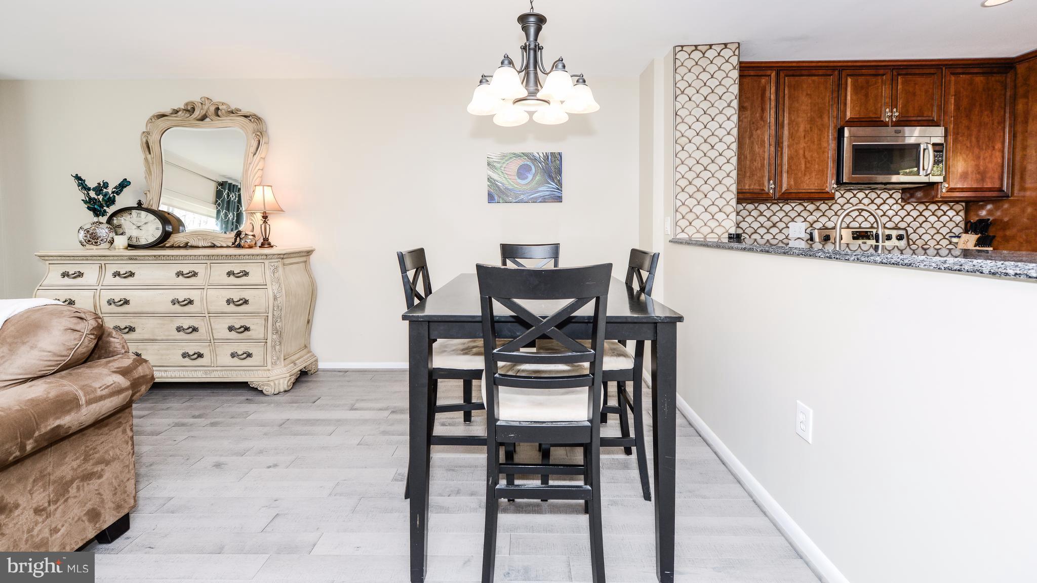 2281 Chestnut Burr Court Reston, VA 20191 - Photo 8 of 27 Dining Room