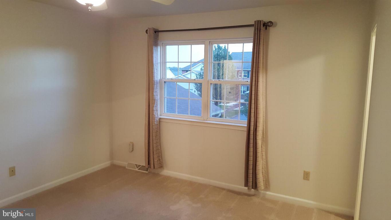 129 Sutherland Road Lancaster, PA 17603 - Photo 33 of 40 Gallery Image 33
