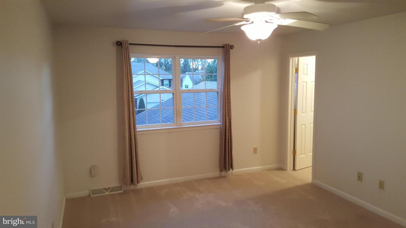129 Sutherland Road Lancaster, PA 17603 - Photo 34 of 40 Gallery Image 34