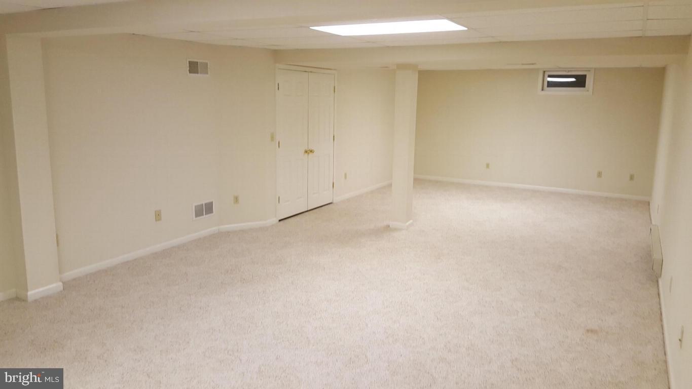 129 Sutherland Road Lancaster, PA 17603 - Photo 39 of 40 Gallery Image 39
