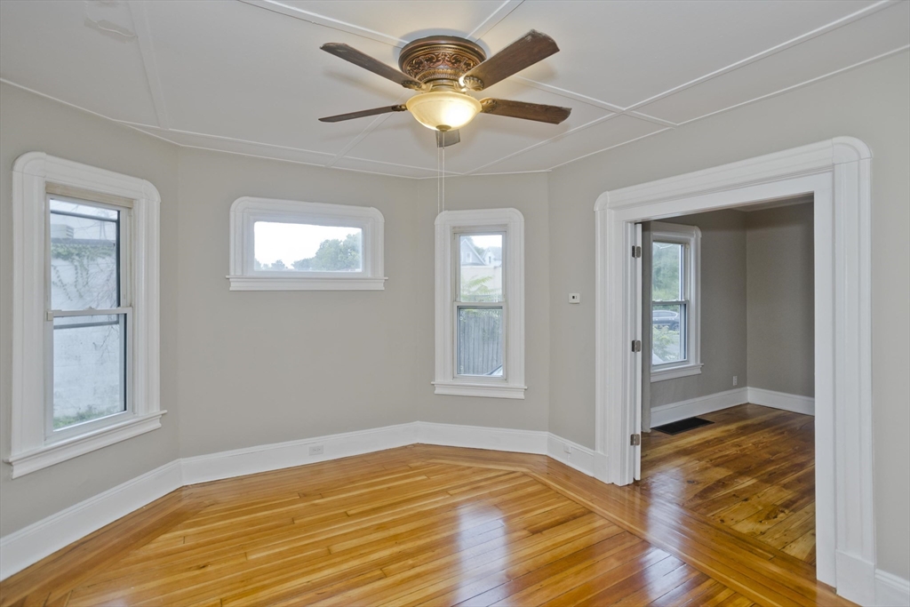 132 Grover Street Springfield, MA 01104 - Photo 19 of 27 Gallery Image 19
