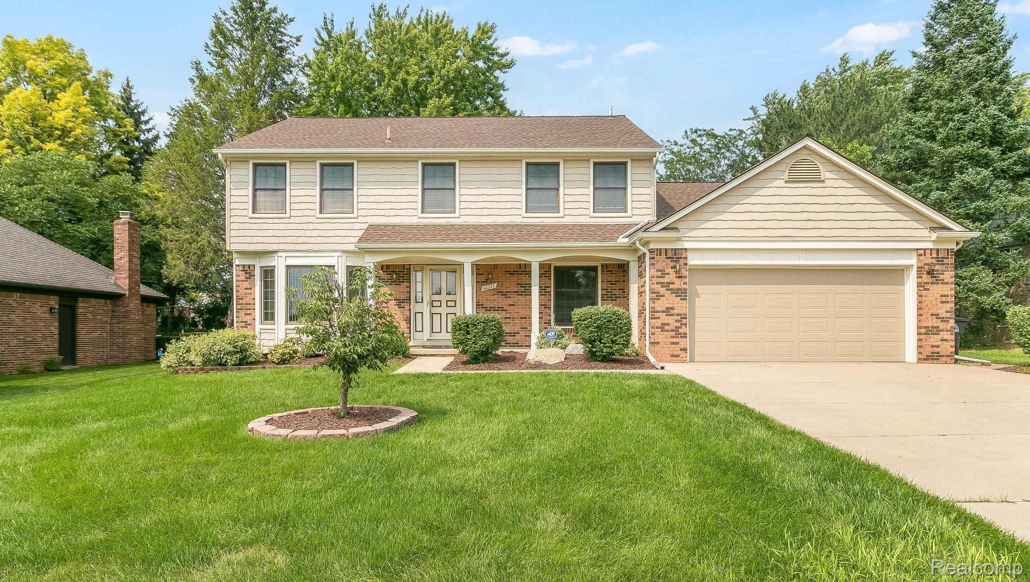 42222 Waterfall Road Northville, MI 48168 - Photo 1 of 36 IMG_0241.jpg