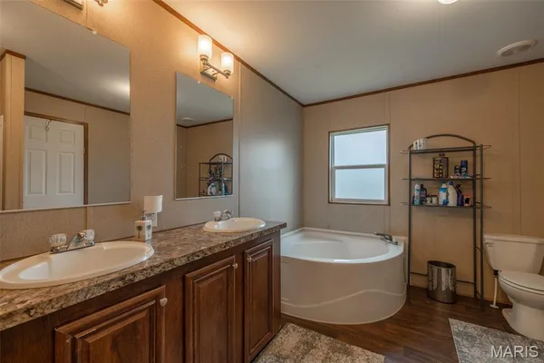 $336,000 | 29055 Pike 338, Middletown, MO 63359