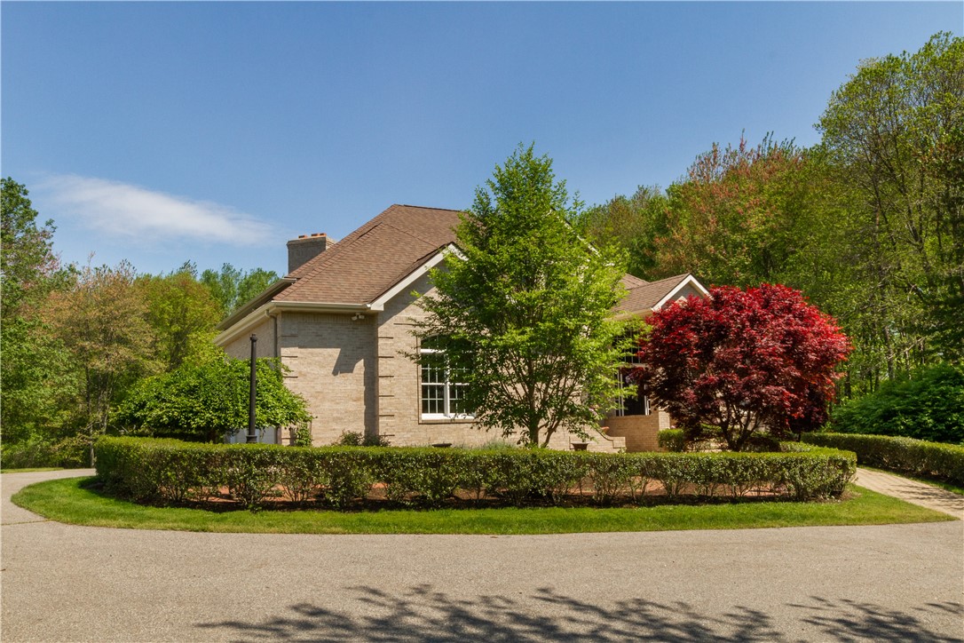 401 Laten Knight Road Cranston, RI 02921 - Photo 12 of 49