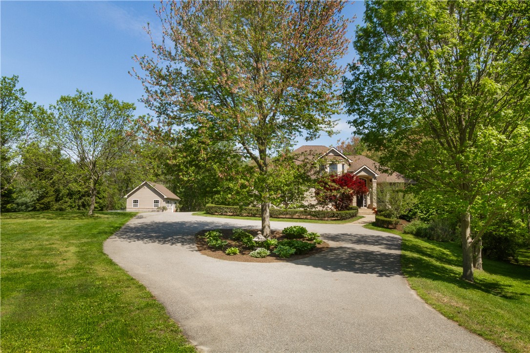 401 Laten Knight Road Cranston, RI 02921 - Photo 4 of 49