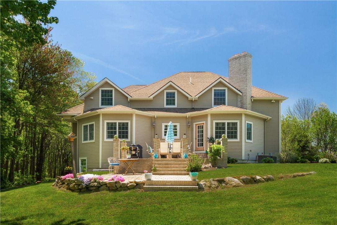 401 Laten Knight Road Cranston, RI 02921 - Photo 46 of 49