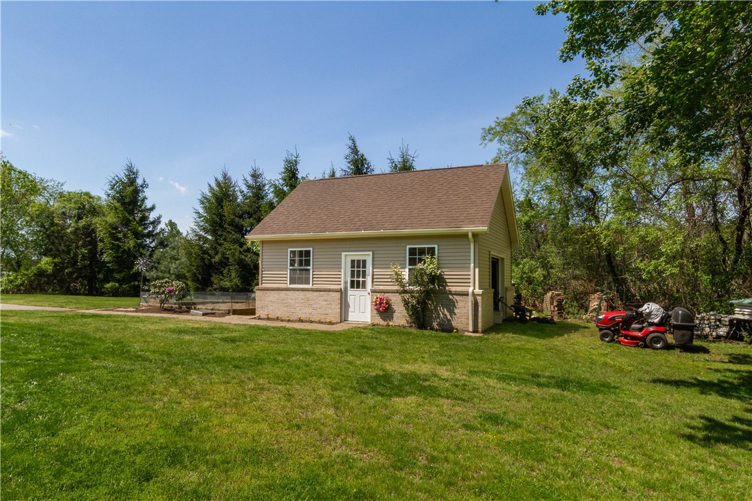 401 Laten Knight Road Cranston, RI 02921 - Photo 10 of 49 Optional garage, office, flex space
