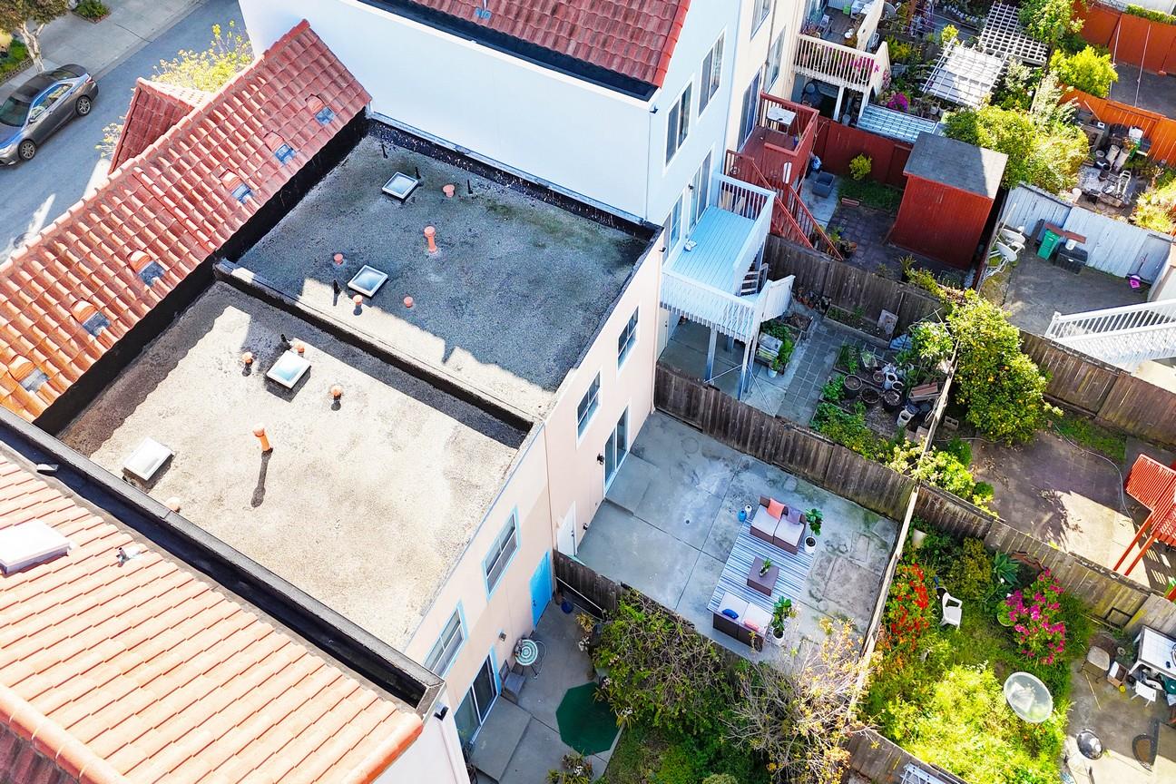 128 Orsi Circle San Francisco, CA 94124 - Photo 39 of 40 a view of building from the balcony