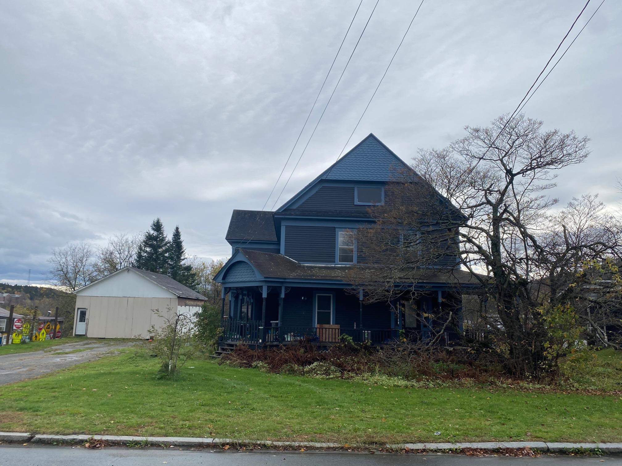 81 Gale Street Canaan, VT 05903 - Photo 4 of 29