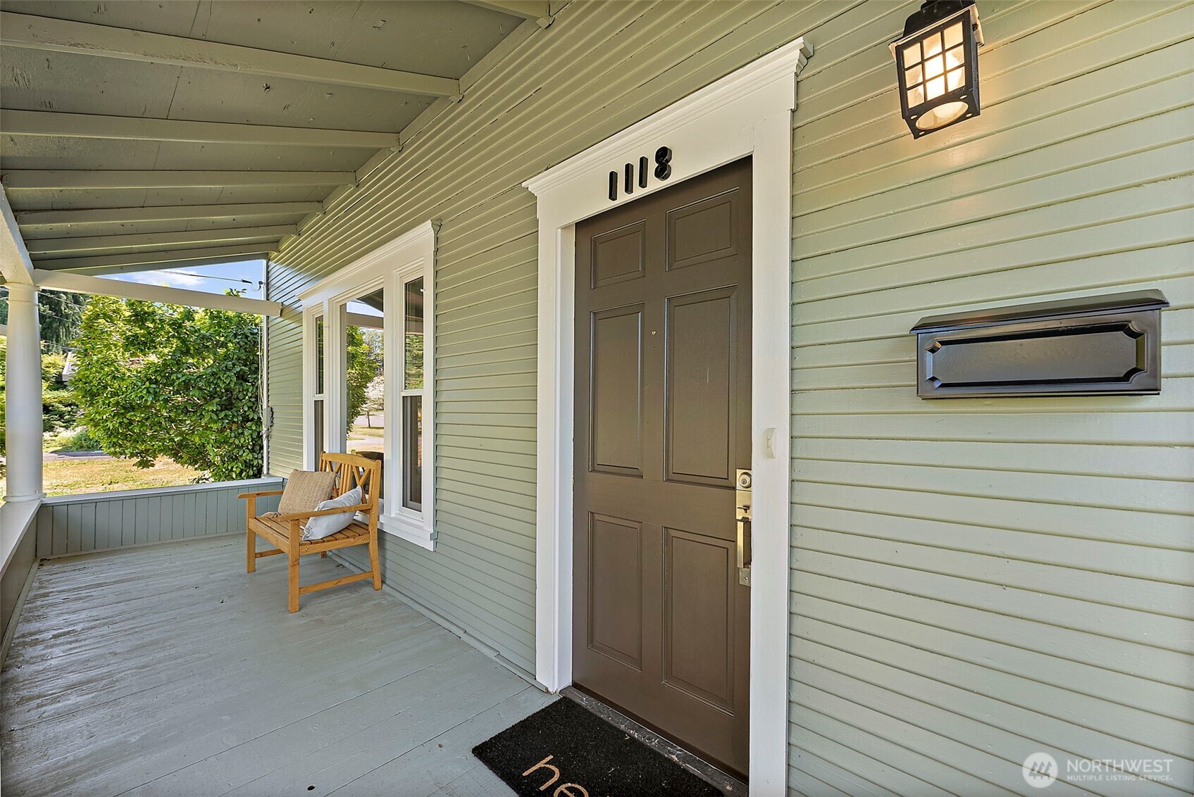 1118 Thompson Street Sumner, WA 98390 - Photo 4 of 33