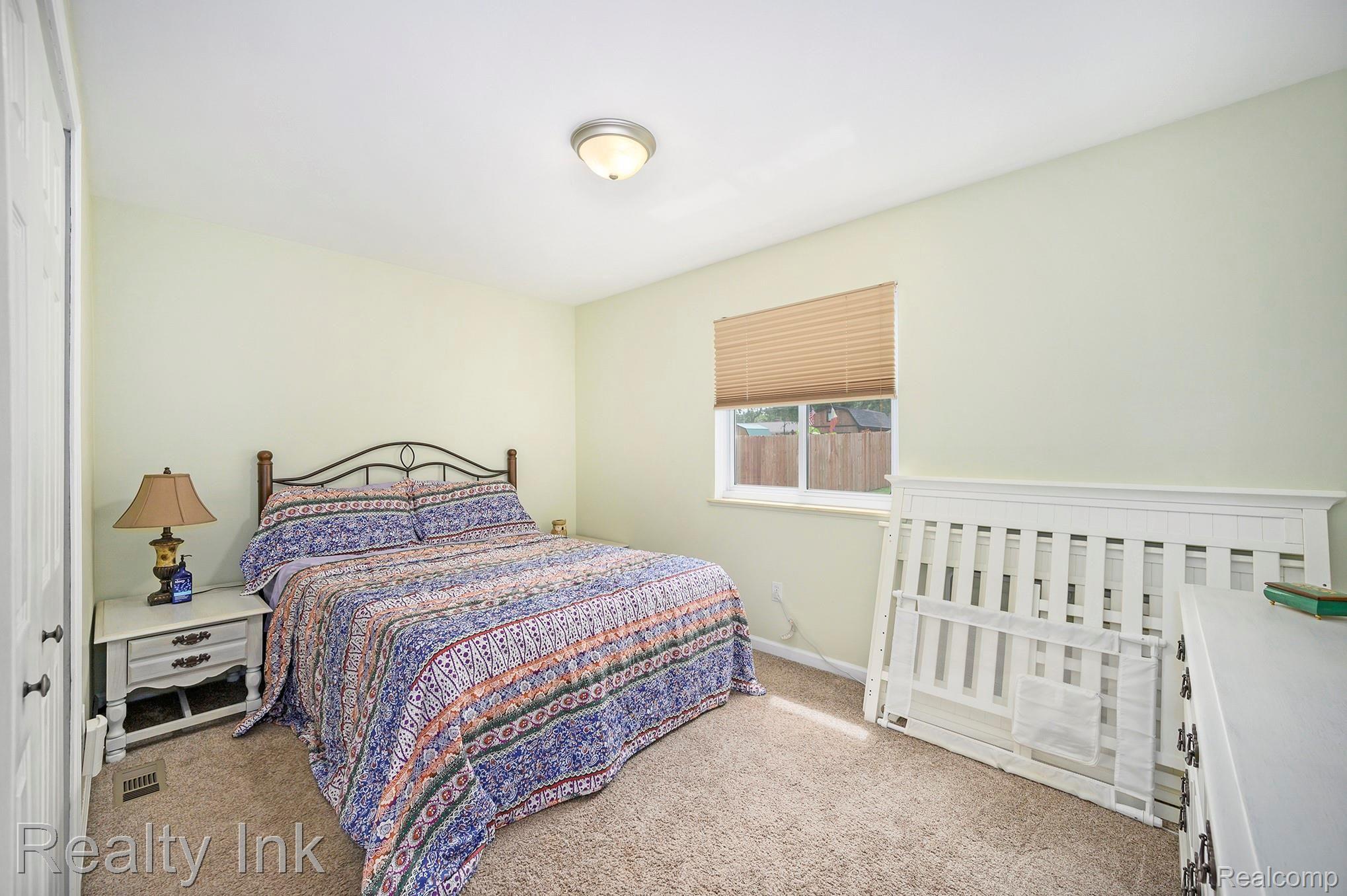 61803 Rambling Way South Lyon, MI 48178 - Photo 18 of 27 61803 Rambling_29.jpg