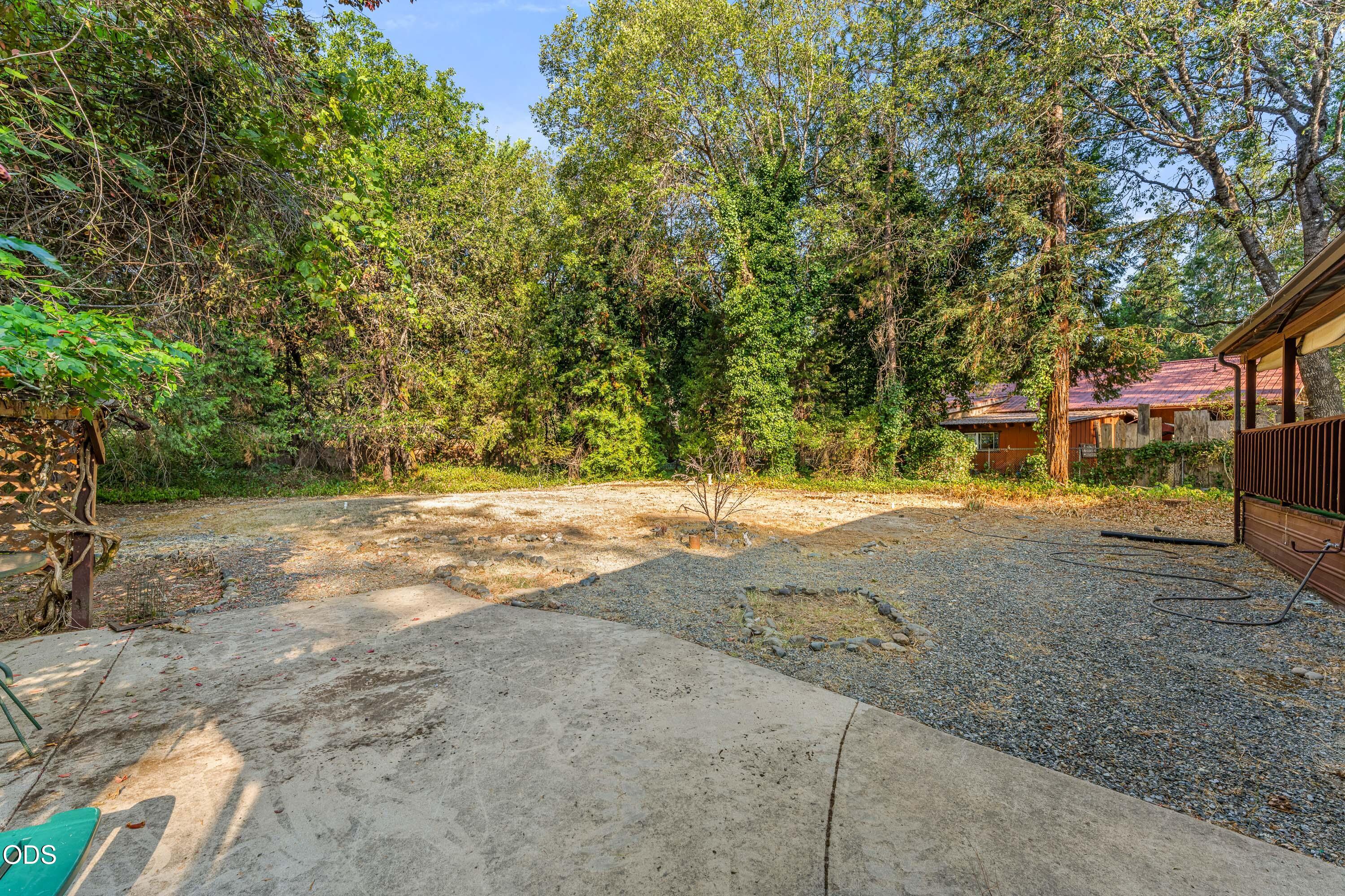 415 Whiteridge Road Grants Pass, OR 97527 - Photo 19 of 30 Gallery Image 19