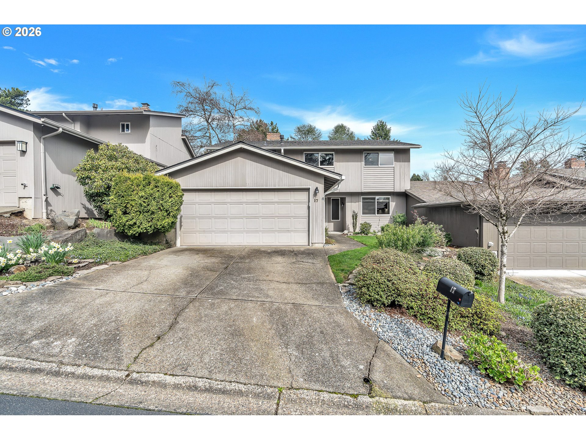 17 Britten Court Lake Oswego, OR 97035 - Photo 1 of 45