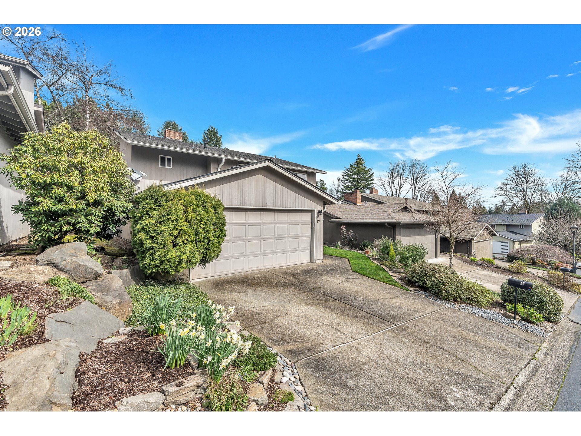 17 Britten Court Lake Oswego, OR 97035 - Photo 3 of 45