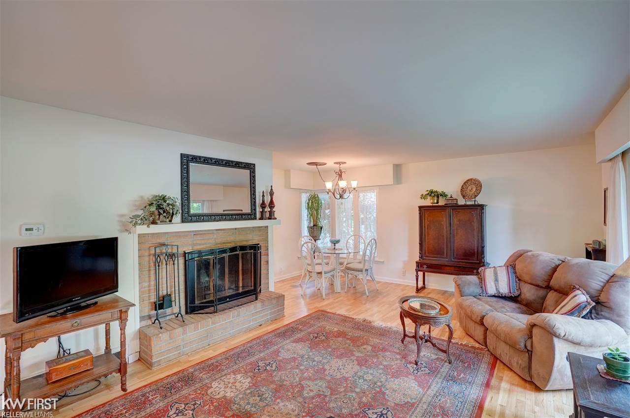 7184 North Center Road Mount Morris, MI 48458 - Photo 4 of 59 50077686-3.JPG