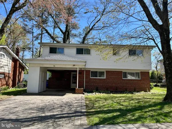 $3,100 | 912 Hoyt Street, Silver Spring, MD 20902