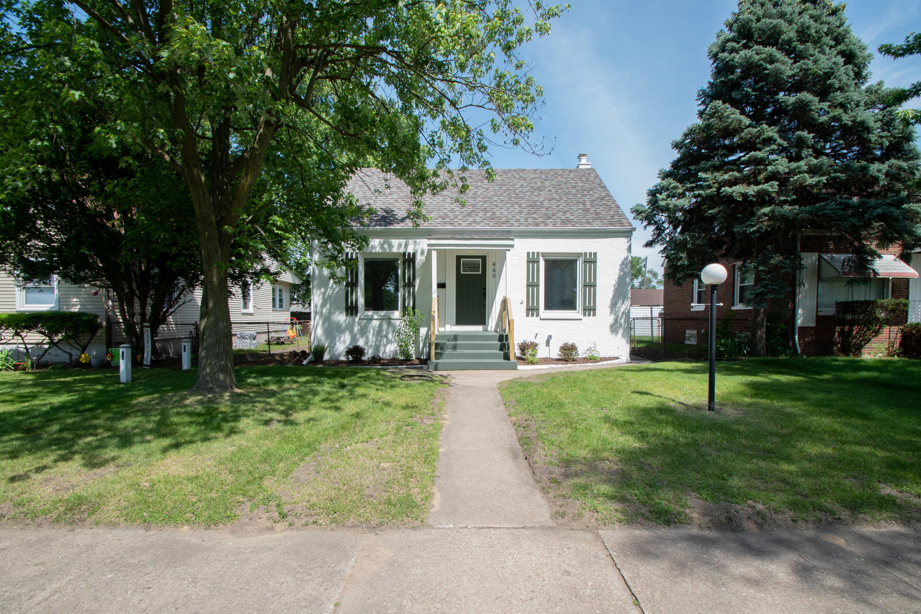 449 Calhoun Street Gary, IN 46406 - Photo 2 of 45 3000x1999
