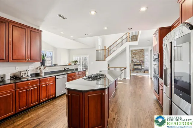 $995,000 | 4220 Lotus Lane, Coopersburg, PA 18036