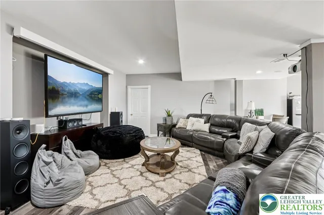 $995,000 | 4220 Lotus Lane, Coopersburg, PA 18036