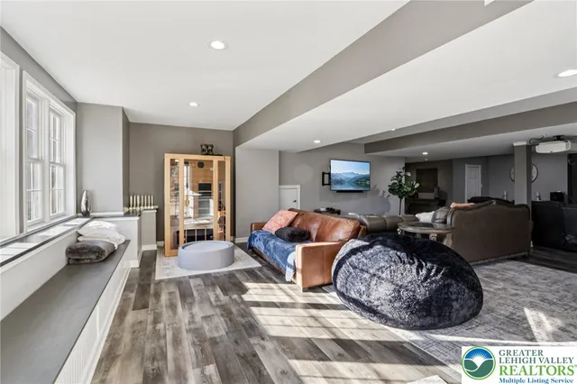 $995,000 | 4220 Lotus Lane, Coopersburg, PA 18036