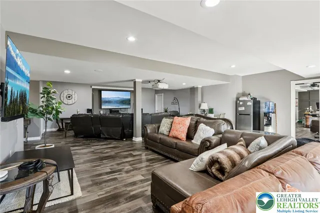 $995,000 | 4220 Lotus Lane, Coopersburg, PA 18036