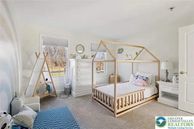 $995,000 | 4220 Lotus Lane, Coopersburg, PA 18036