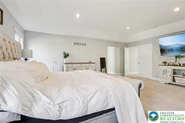 $995,000 | 4220 Lotus Lane, Coopersburg, PA 18036