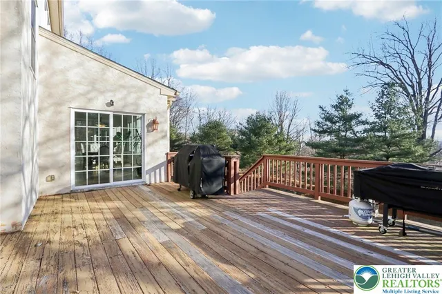 $995,000 | 4220 Lotus Lane, Coopersburg, PA 18036