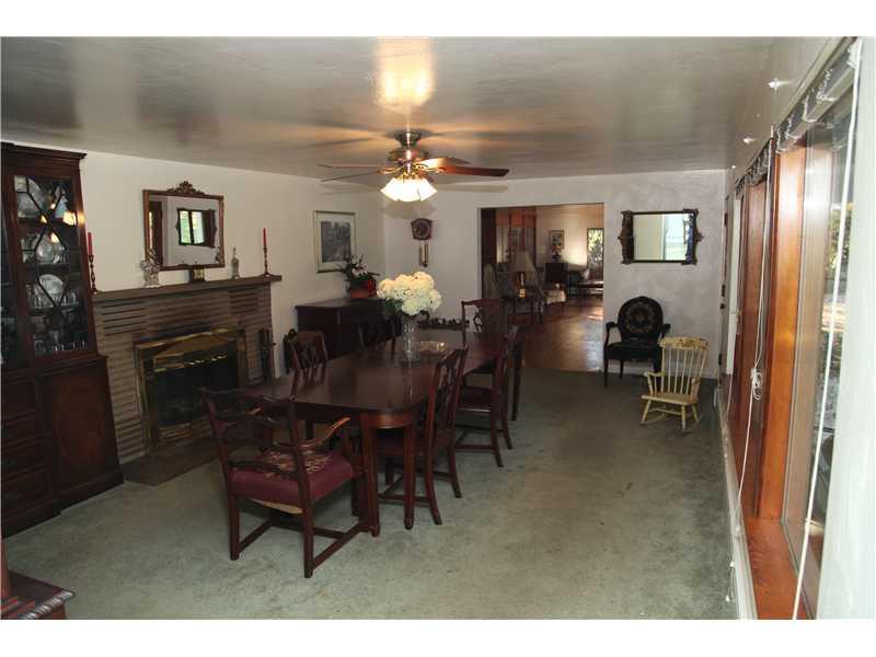 9220 Willoughby Road Pittsburgh, PA 15237 - Photo 6 of 13 Dining Room.