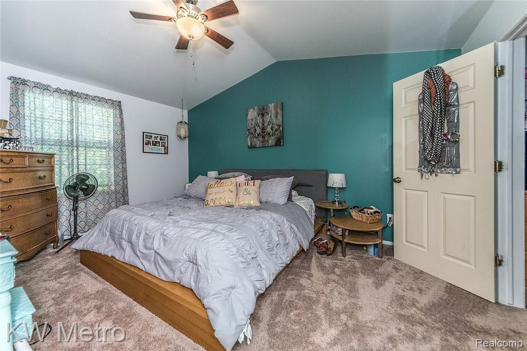100 Pine Tree Ridge, Unit 38 Waterford, MI 48327 - Photo 10 of 20 _dsc0696.jpg