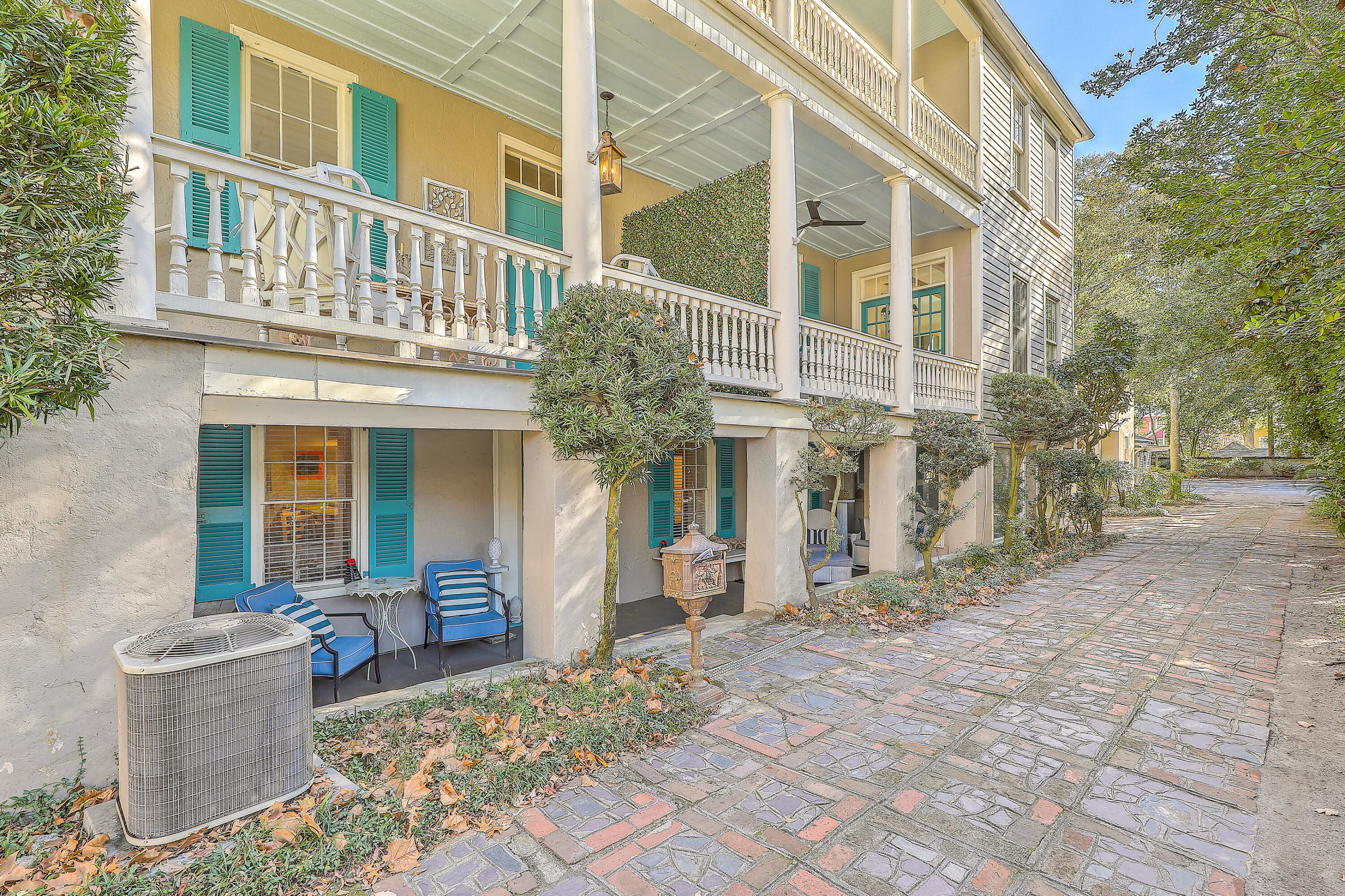11 George Street Charleston, SC 29401 - Photo 4 of 57 0W7A7335_36_37_38_39_40_41