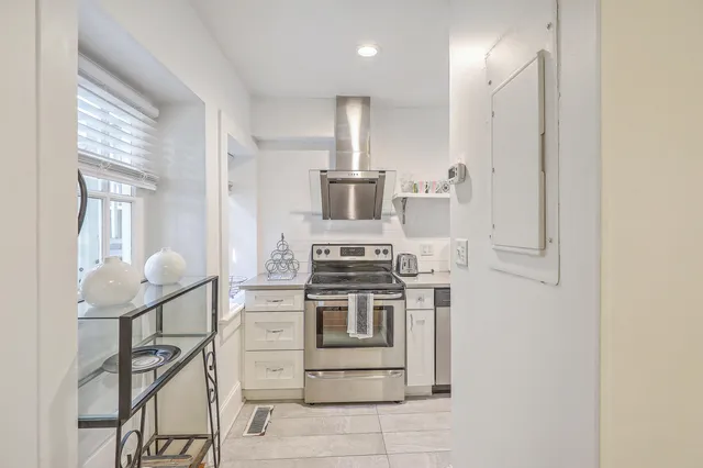 $3,895,000 | 11 George Street, Charleston, SC 29401