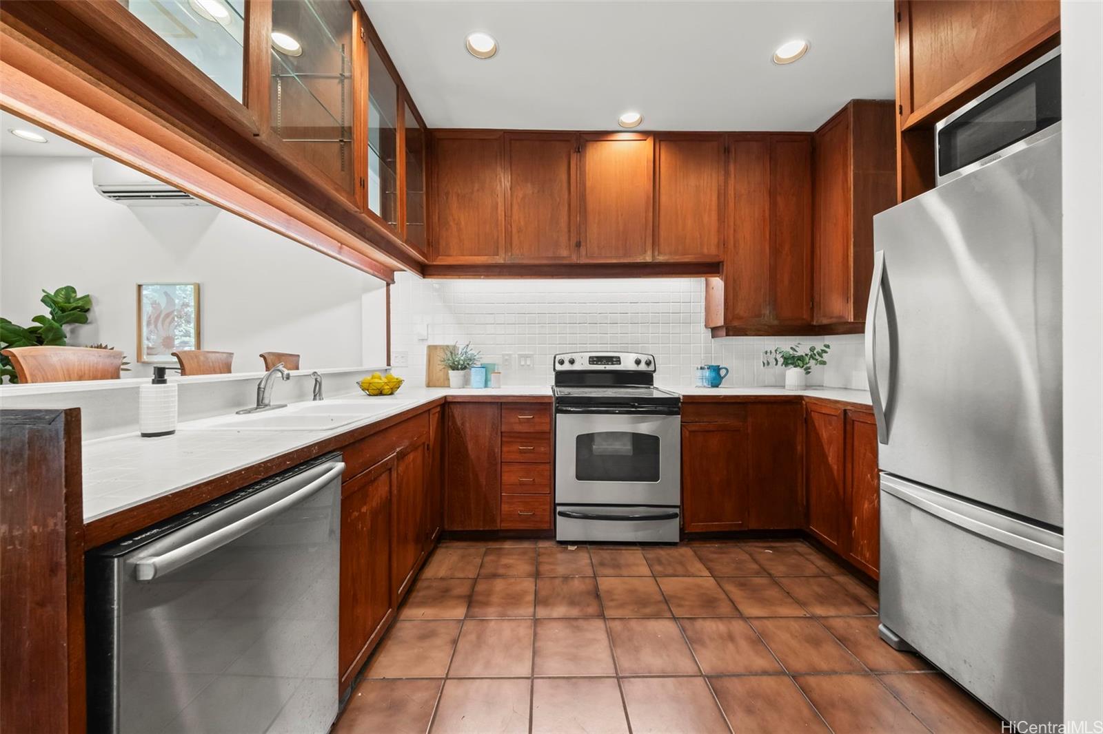 3025 Diamond Head Road Honolulu, HI 96815 - Photo 5 of 25 Gallery Image 5