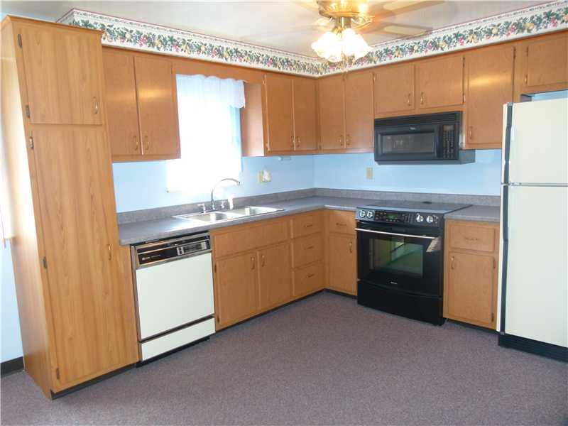 4101 New Texas Road Plum, PA 15239 - Photo 2 of 25 Kitchen.