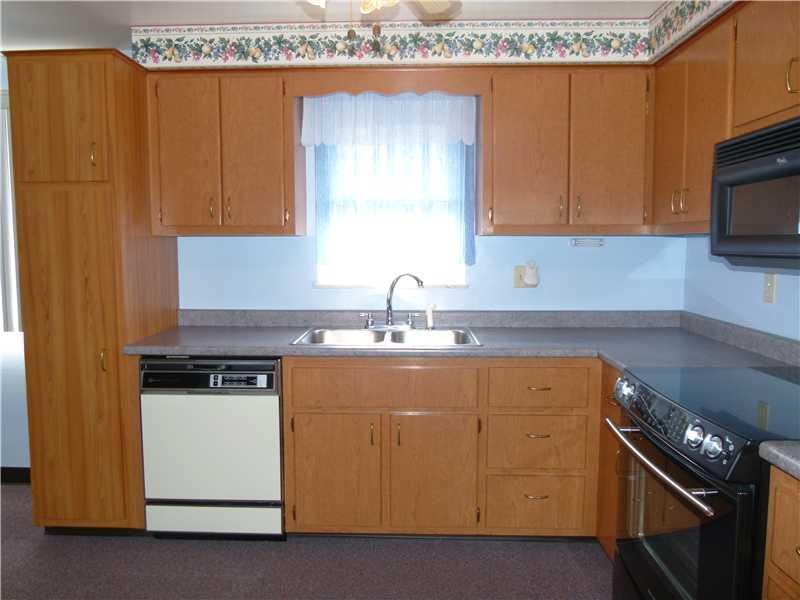 4101 New Texas Road Plum, PA 15239 - Photo 3 of 25 Kitchen.