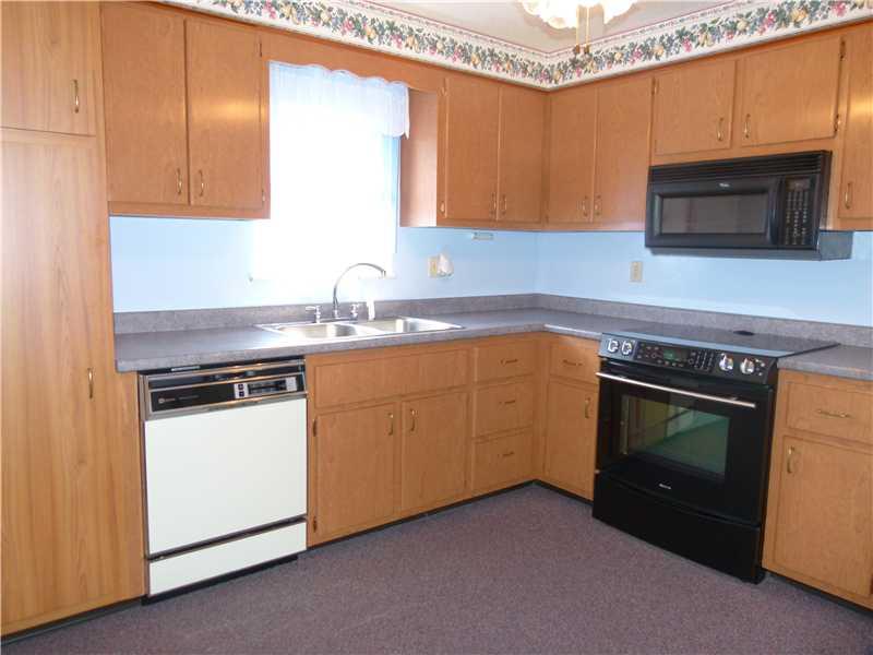 4101 New Texas Road Plum, PA 15239 - Photo 4 of 25 Kitchen.